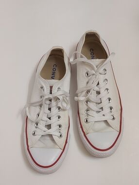 Converse White Low-Top Sneakers with Red Trim